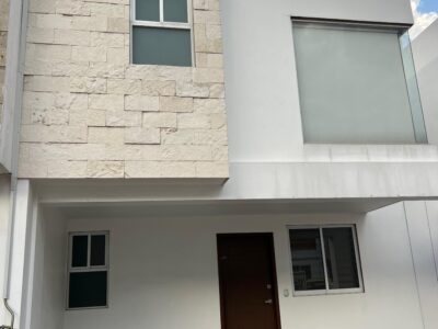 Casa Semi nueva en venta Fraccionamiento La Antigua Cementera