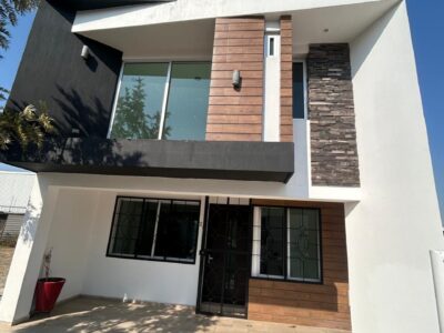 Casa seminueva en venta Fraccionamiento La Antigua Cementera