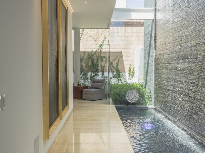 RESIDENCIA EN VENTA “LOMAS DE ANGELOPOLIS I”