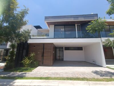 CASA EN VENTA “PARQUE COLIMA”