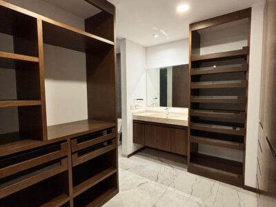 RESIDENCIA EN LA ANTIGUA CEMENTERA”