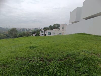 Cluster 10 10 10 “LOMAS DE ANGELOPOLIS I”