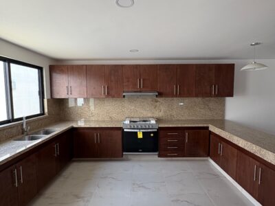 CASA EN PRE VENTA FRACCIONAMIENTO LA ANTIGUA CEMENTERA