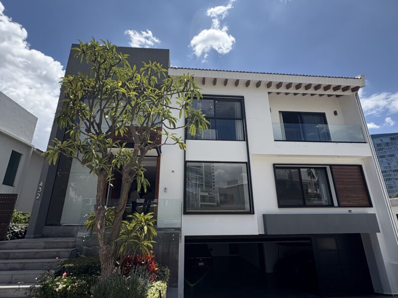 Residencia en Venta “LA VISTA COUNTRY CLUB”
