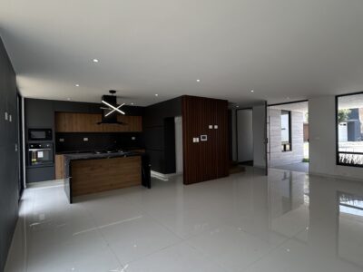 Casa Nueva en Venta “PARQUE COLIMA “