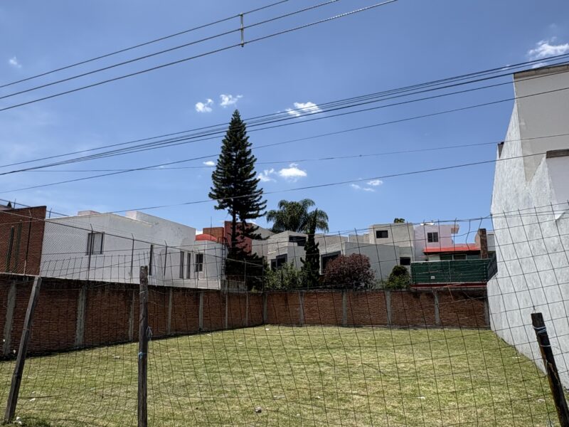 Terreno en Venta “CAMINO REAL-ZAVALETA”