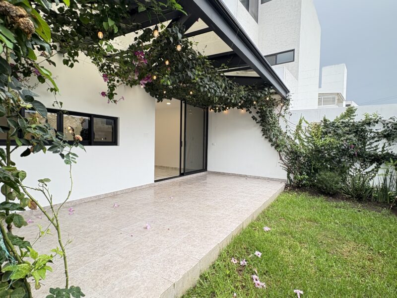 CASA EN VENTA “PARQUE COLIMA”