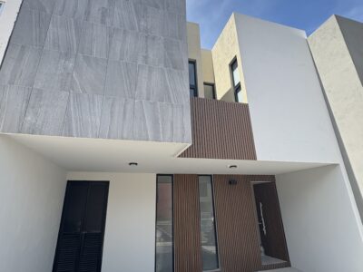 Amplia Casa en PRE Venta “LA ANTIGUA CEMENTERA “