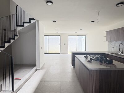 Amplia Casa Nueva en Venta “LA ANTIGUA CEMENTERA”