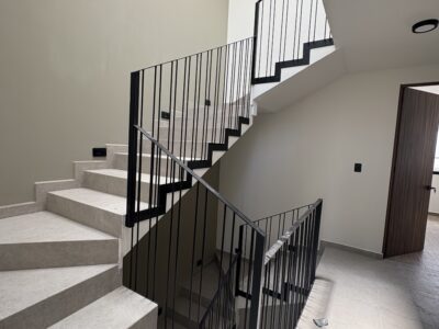 Amplia Casa en PRE Venta “LA ANTIGUA CEMENTERA “