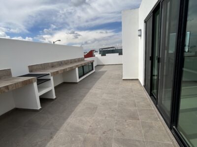 casa Nueva SENDERO DEL FRESNO “ ZOna Galerías Serdán