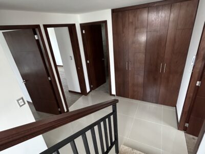 casa Nueva SENDERO DEL FRESNO “ ZOna Galerías Serdán