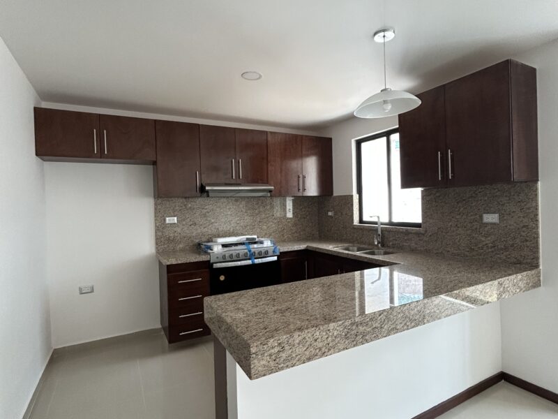 casa Nueva SENDERO DEL FRESNO “ ZOna Galerías Serdán