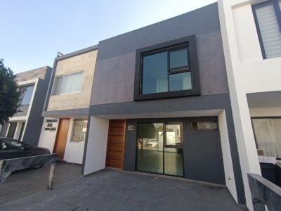 Casa Nueva “FRACCIONAMIENTO CUMBRES RESIDENCIAL”