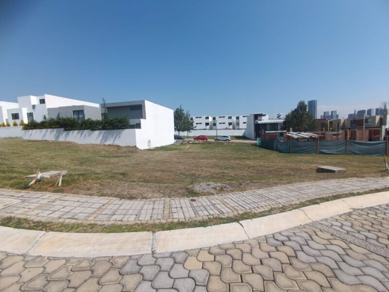 Terreno en Venta “LOMAS DE ANGELOPOLIS II”