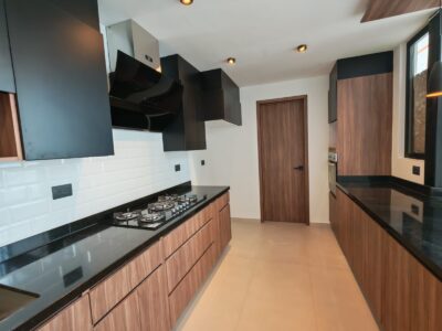 “PARQUE COLIMA” Casa Nueva en Venta !!