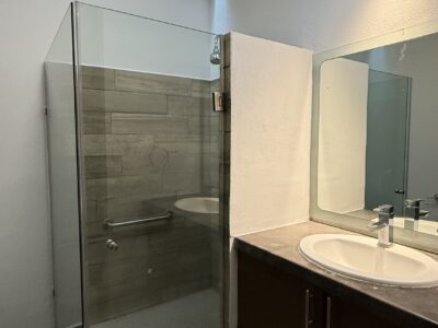 Casa Semi nueva y remodelada en La Antigua Cementera